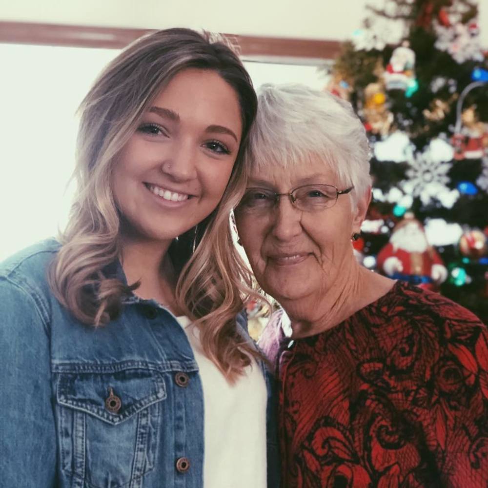 Meet your Posher, Alyssa